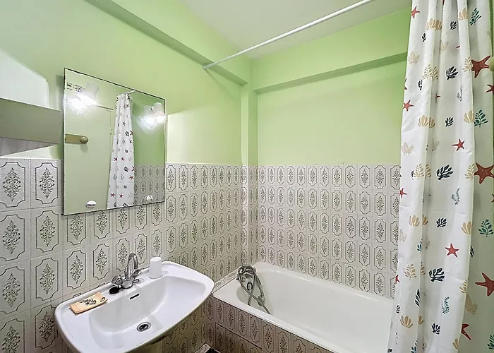 Bel F2 En 1ere Ligne Avec Ascenseur - 4 Pers - - Fr-1-715-88